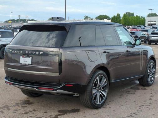 2025 Land Rover Range Rover P400 SE