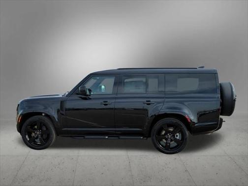 2025 Land Rover Defender P400 X-Dynamic SE