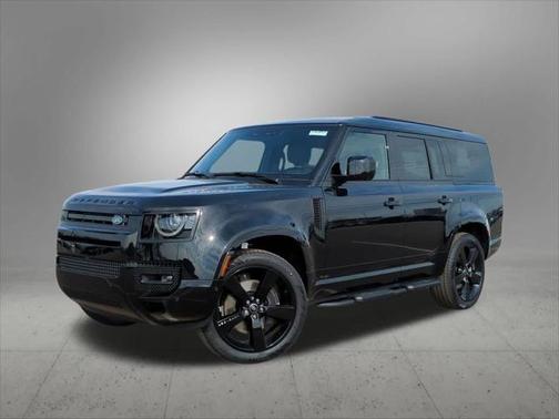 2025 Land Rover Defender P400 X-Dynamic SE