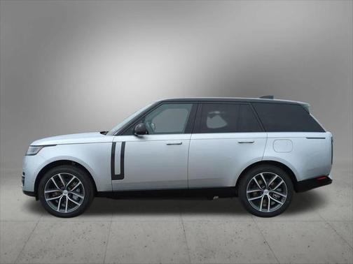 2025 Land Rover Range Rover P550e SE