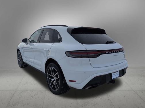 2023 Porsche Macan T