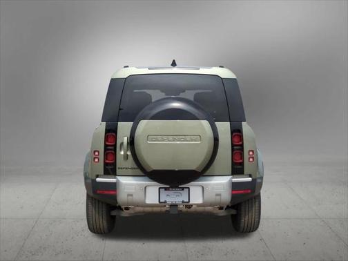 2025 Land Rover Defender P300