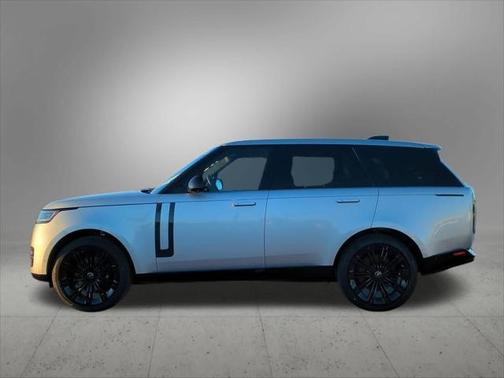 2025 Land Rover Range Rover P530 SE