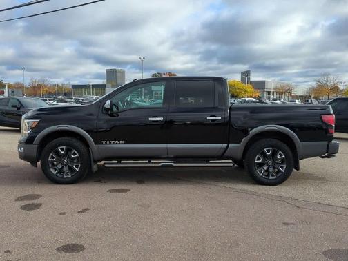 2021 Nissan Titan Platinum Reserve