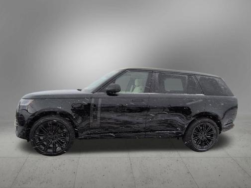2026 Land Rover Range Rover SE