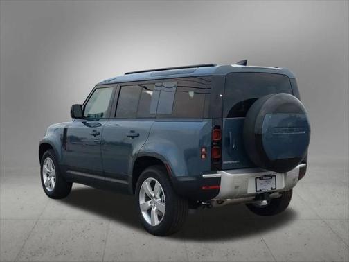 2025 Land Rover Defender P400 S