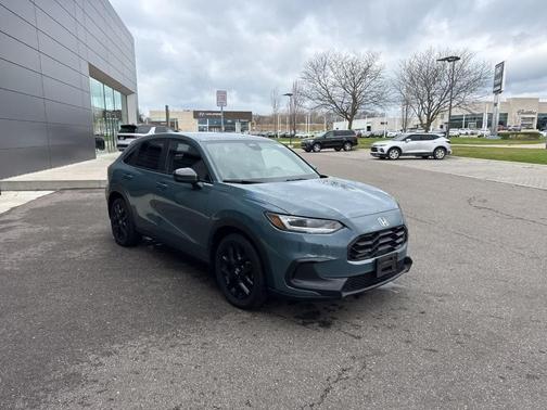 Pearl 2024 Honda HR-V Sport