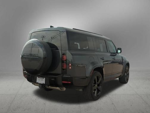 2025 Land Rover Defender P400 X-Dynamic SE