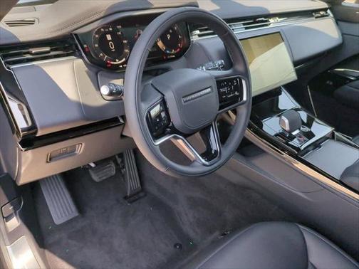 2025 Land Rover Range Rover Sport P360 SE