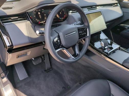 2025 Land Rover Range Rover Sport P360 SE