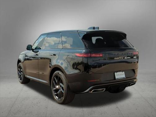 2025 Land Rover Range Rover Sport P360 SE