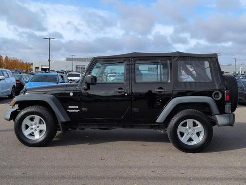2016 Jeep Wrangler Unlimited Sport