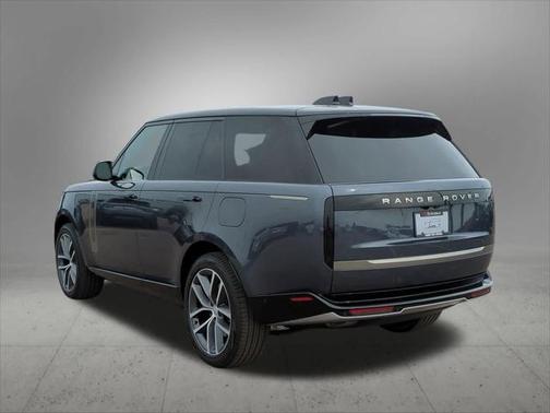 2025 Land Rover Range Rover P550e SE
