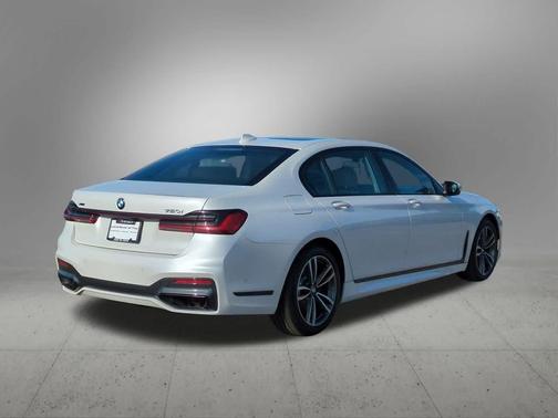 2022 BMW 750 i xDrive
