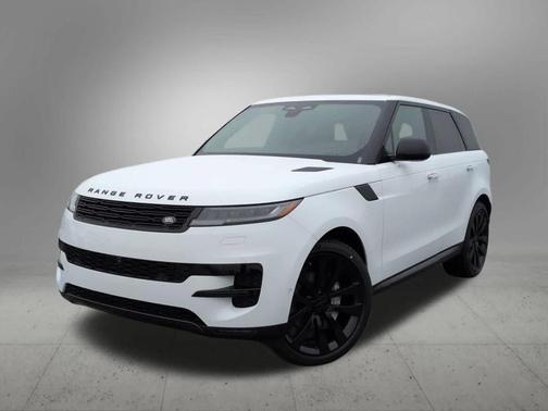 Fuji White 2026 Land Rover Range Rover Sport SE