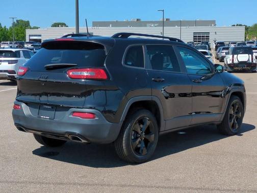 2016 Jeep Cherokee Altitude