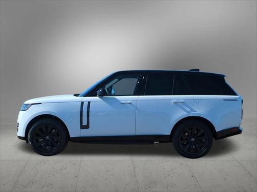 2025 Land Rover Range Rover P550e SE