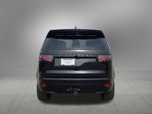 2025 Land Rover Discovery P300 Dynamic SE