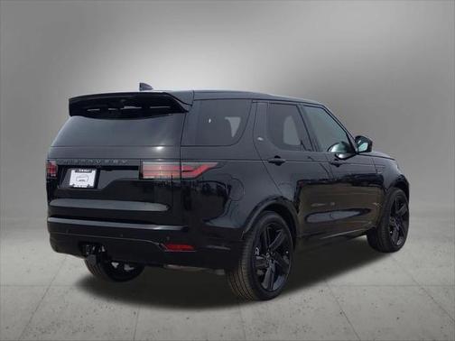 2025 Land Rover Discovery P300 Dynamic SE