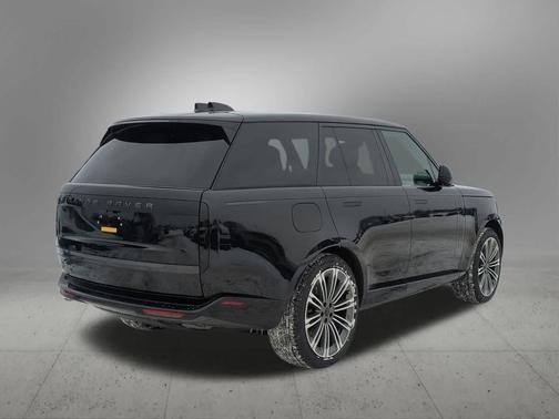 2026 Land Rover Range Rover P400 SE