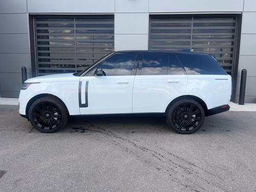 2025 Land Rover Range Rover P530 SE
