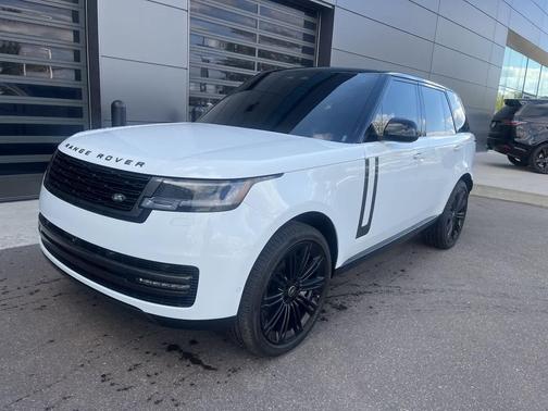 2025 Land Rover Range Rover P530 SE