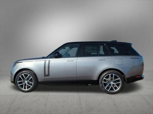 2025 Land Rover Range Rover P550e SE