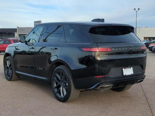 2023 Land Rover Range Rover Sport SE