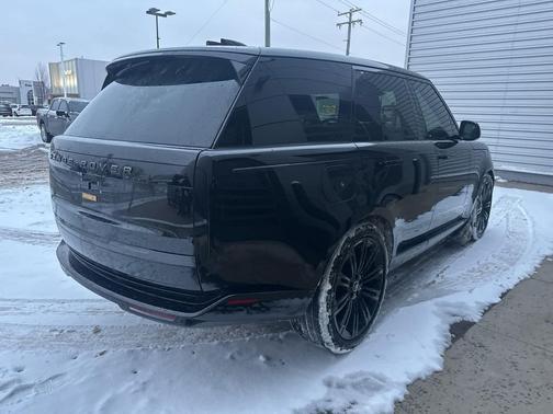 2025 Land Rover Range Rover P400 SE