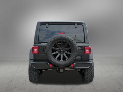 2021 Jeep Wrangler Unlimited Sahara Altitude