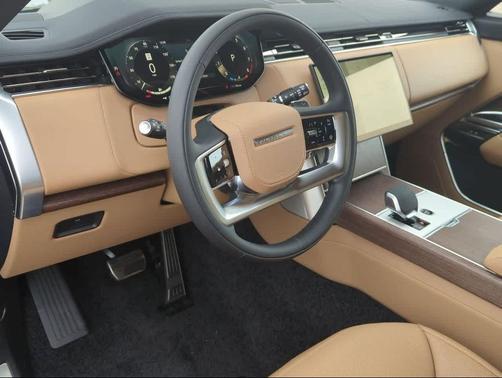 2025 Land Rover Range Rover P530 SE