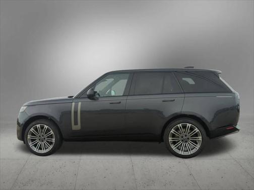 2025 Land Rover Range Rover P530 SE