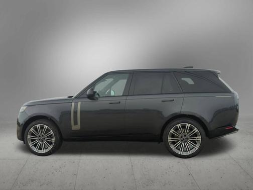 2025 Land Rover Range Rover P530 SE