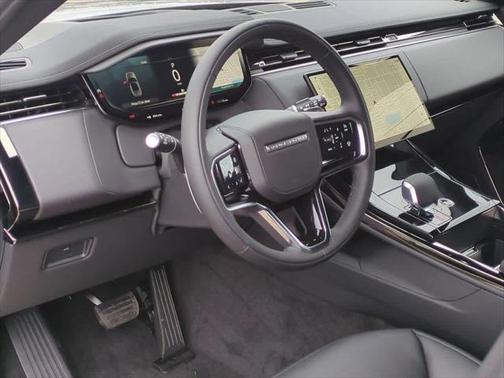 2025 Land Rover Range Rover Sport P360 SE
