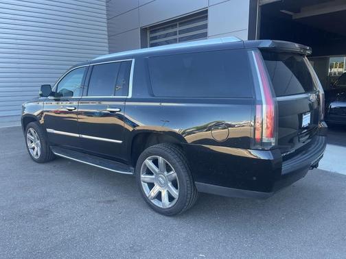 2019 Cadillac Escalade ESV Luxury