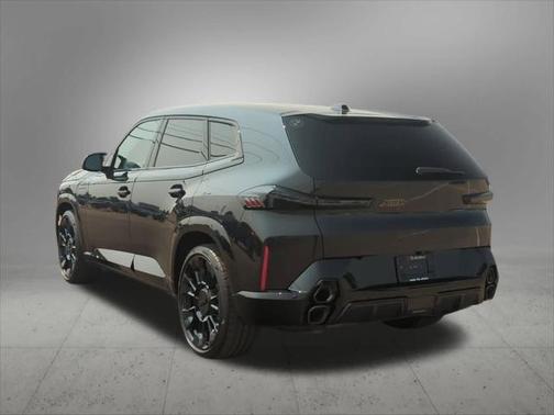 2025 BMW XM Base