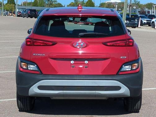2022 Hyundai KONA SE
