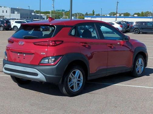 2022 Hyundai KONA SE