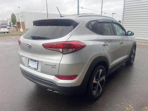 2016 Hyundai TUCSON Sport