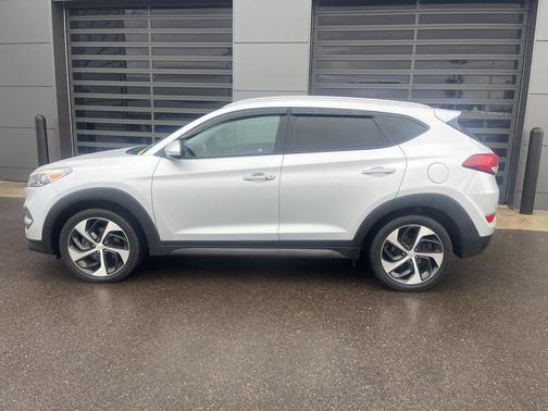 2016 Hyundai TUCSON Sport