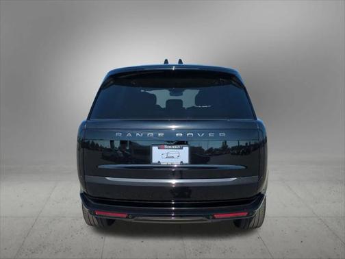 2025 Land Rover Range Rover P400 SE 7 Seat