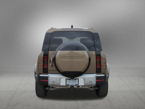 2025 Land Rover Defender P400 S