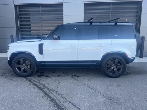 2022 Land Rover Defender 110 X-Dynamic HSE