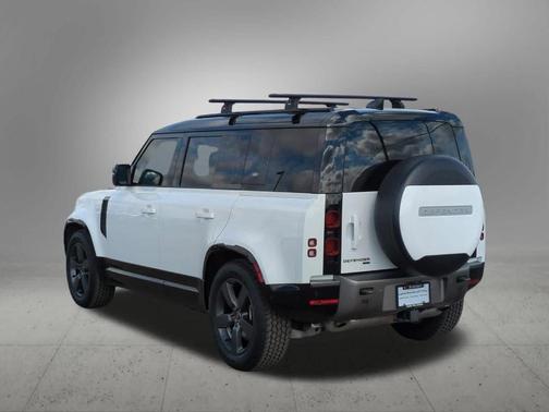2022 Land Rover Defender 110 X-Dynamic HSE