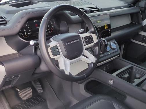 2022 Land Rover Defender 110 X-Dynamic HSE