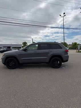 2019 Jeep Grand Cherokee Upland