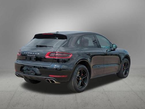 2015 Porsche Macan Turbo