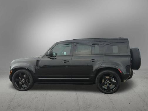 2025 Land Rover Defender P400 X-Dynamic SE