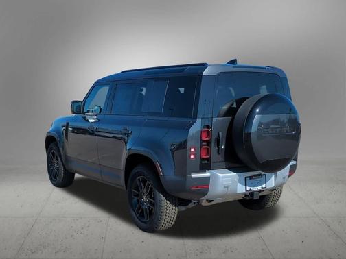 2025 Land Rover Defender P400 S
