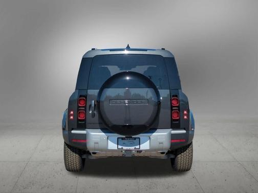 2025 Land Rover Defender P400 S